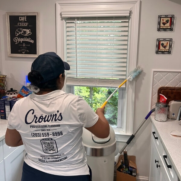 Move out cleaning service preparing a home for final inspection